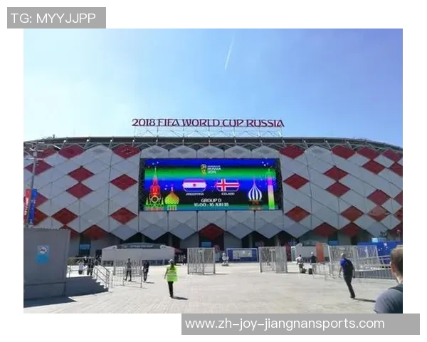 莫斯科足球氛围的热情与激情如何塑造城市文化与球迷精神 莫斯科足球氛围的热情与激情如何塑造城市文化与球迷精神